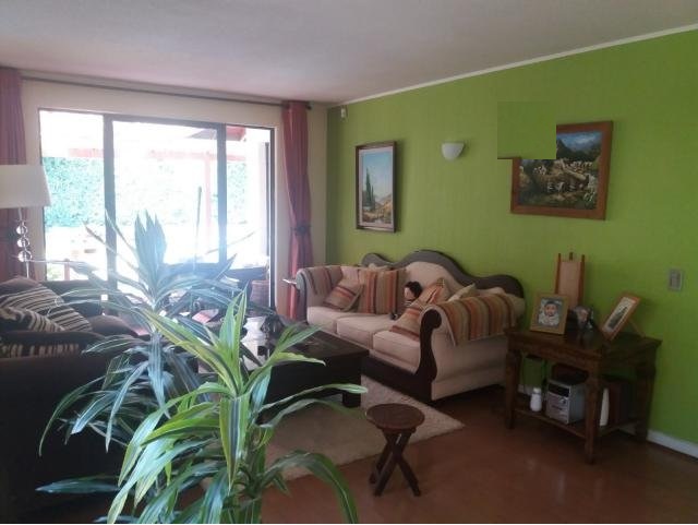 Casa Av. Consistorial / Quilin